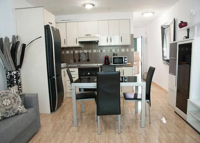 Optimist Deluxe Apartament *