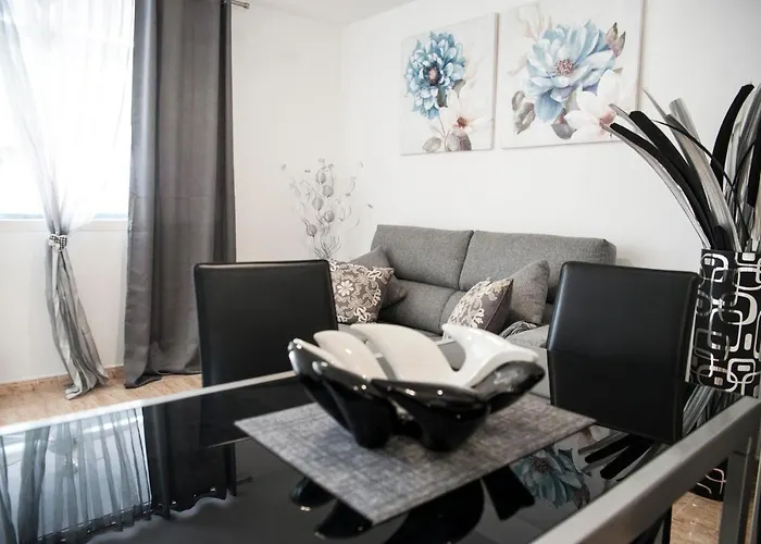 Optimist Deluxe 플라야데라스아메리카스